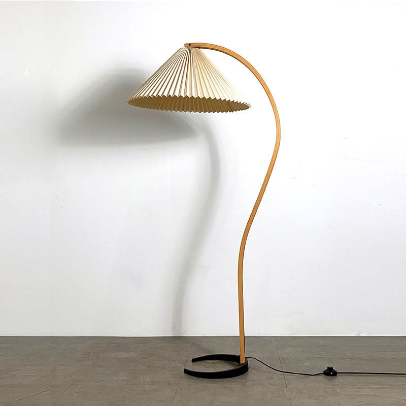 The Captivating Design of Caprani Floor Lamp