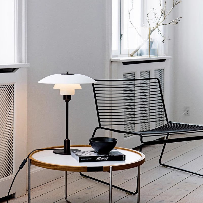 Why is this desk lamp one of dekoorlight's most popular desk lamps?