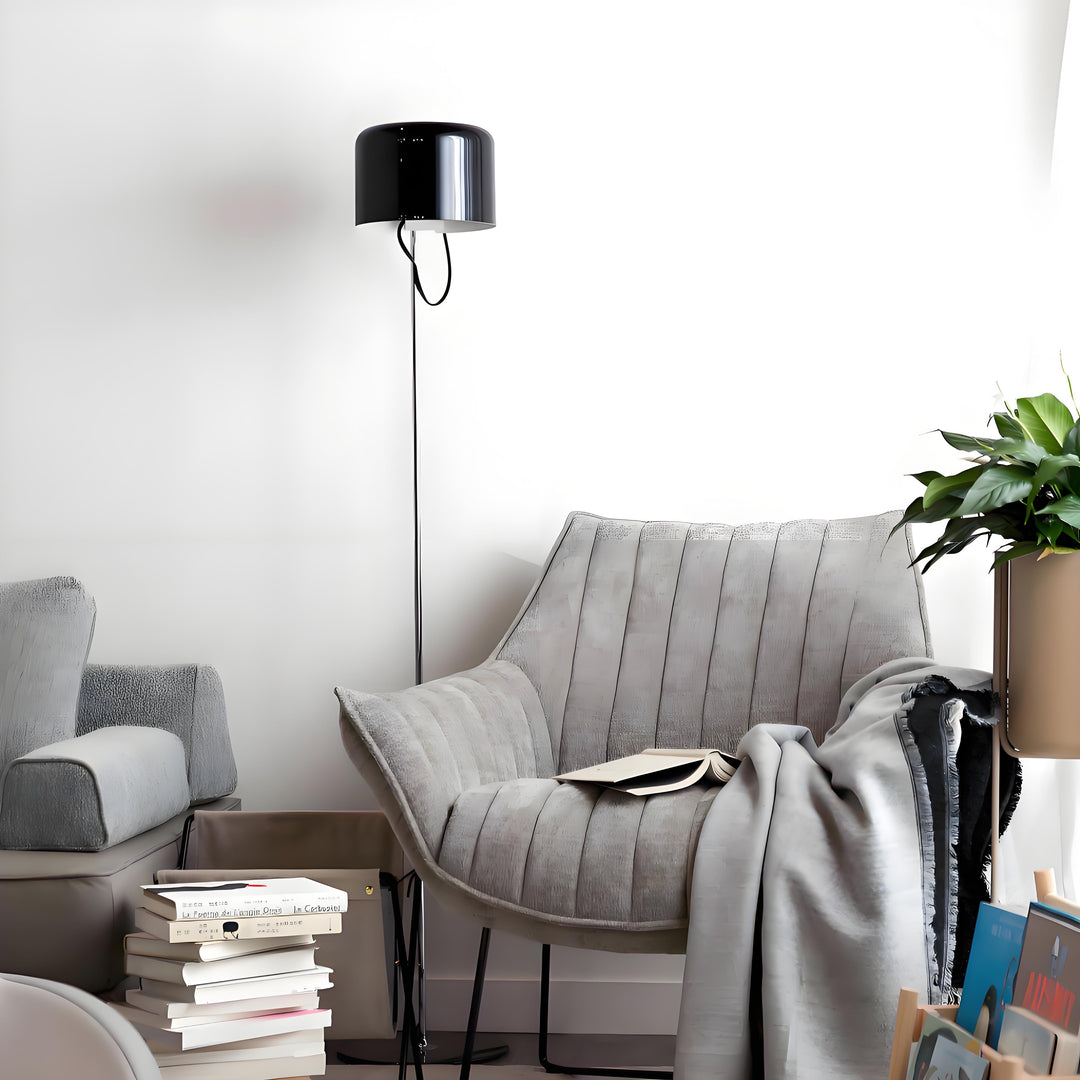 Black Elegance: 9 Minimalist Floor Lamps That Redefine Modern Living