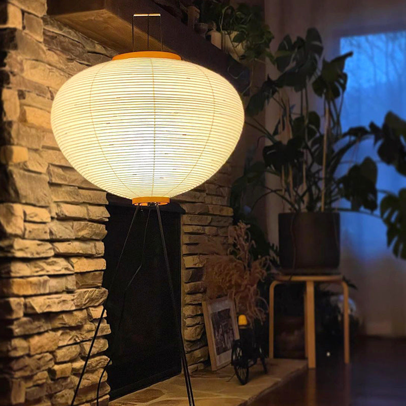 Akari 10A Floor Lamp