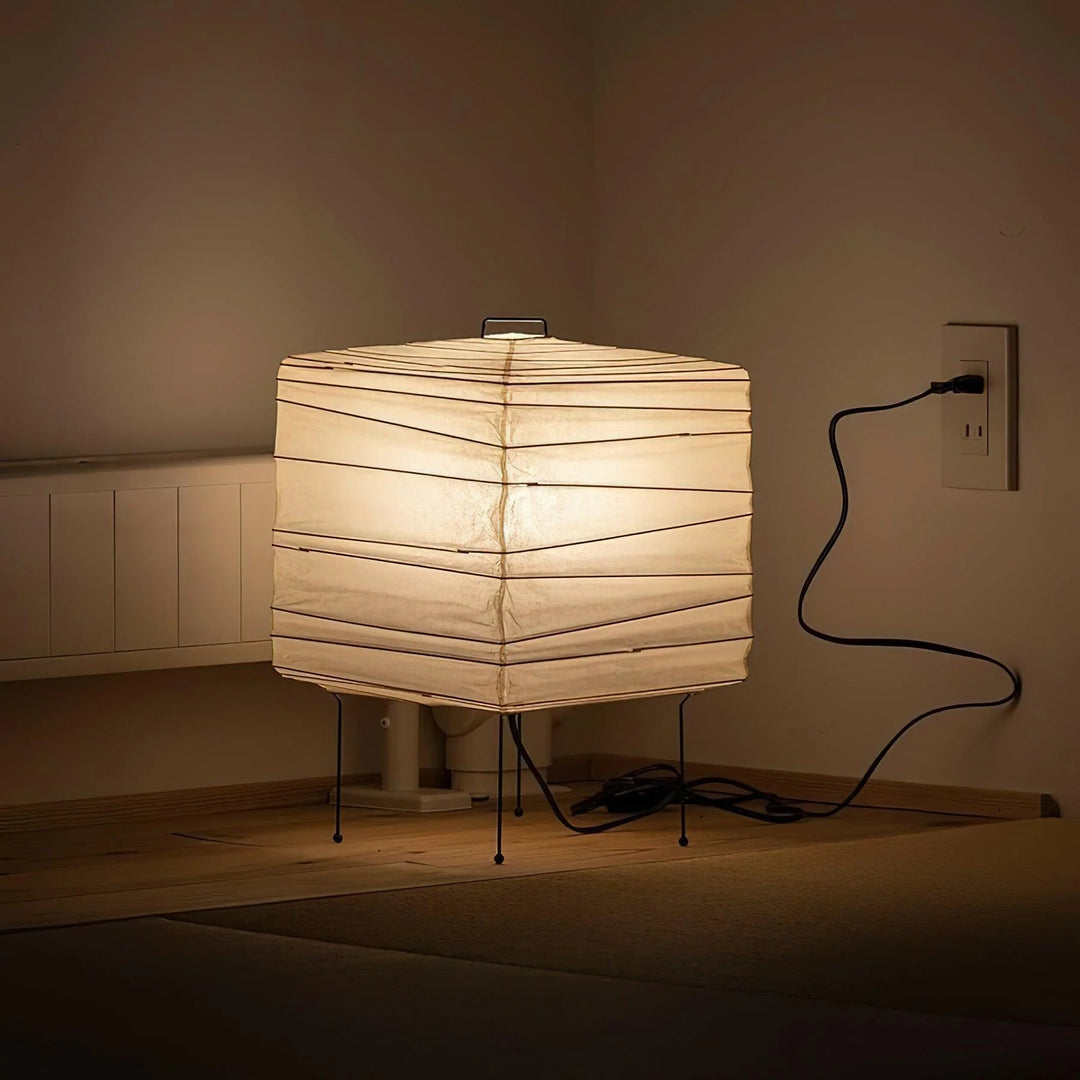 Akari_3X_Table_Lamp_3