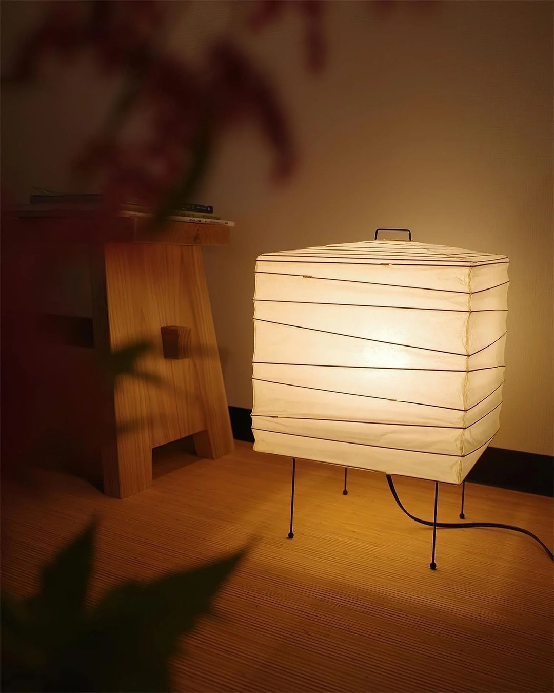 Akari_3X_Table_Lamp_5