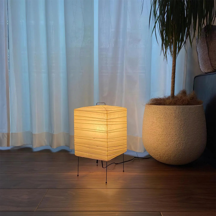 Akari_3X_Table_Lamp_6