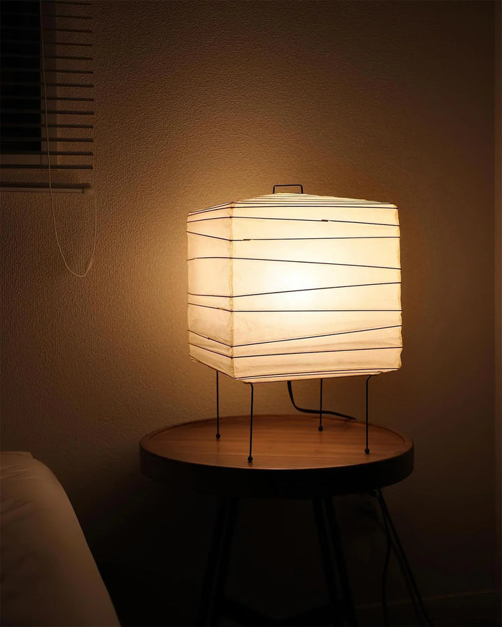 Akari_3X_Table_Lamp_8