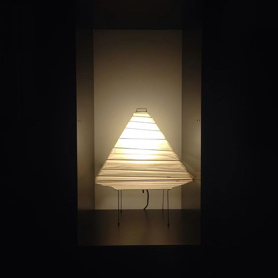 Akari_5X_Table_Lamp_3