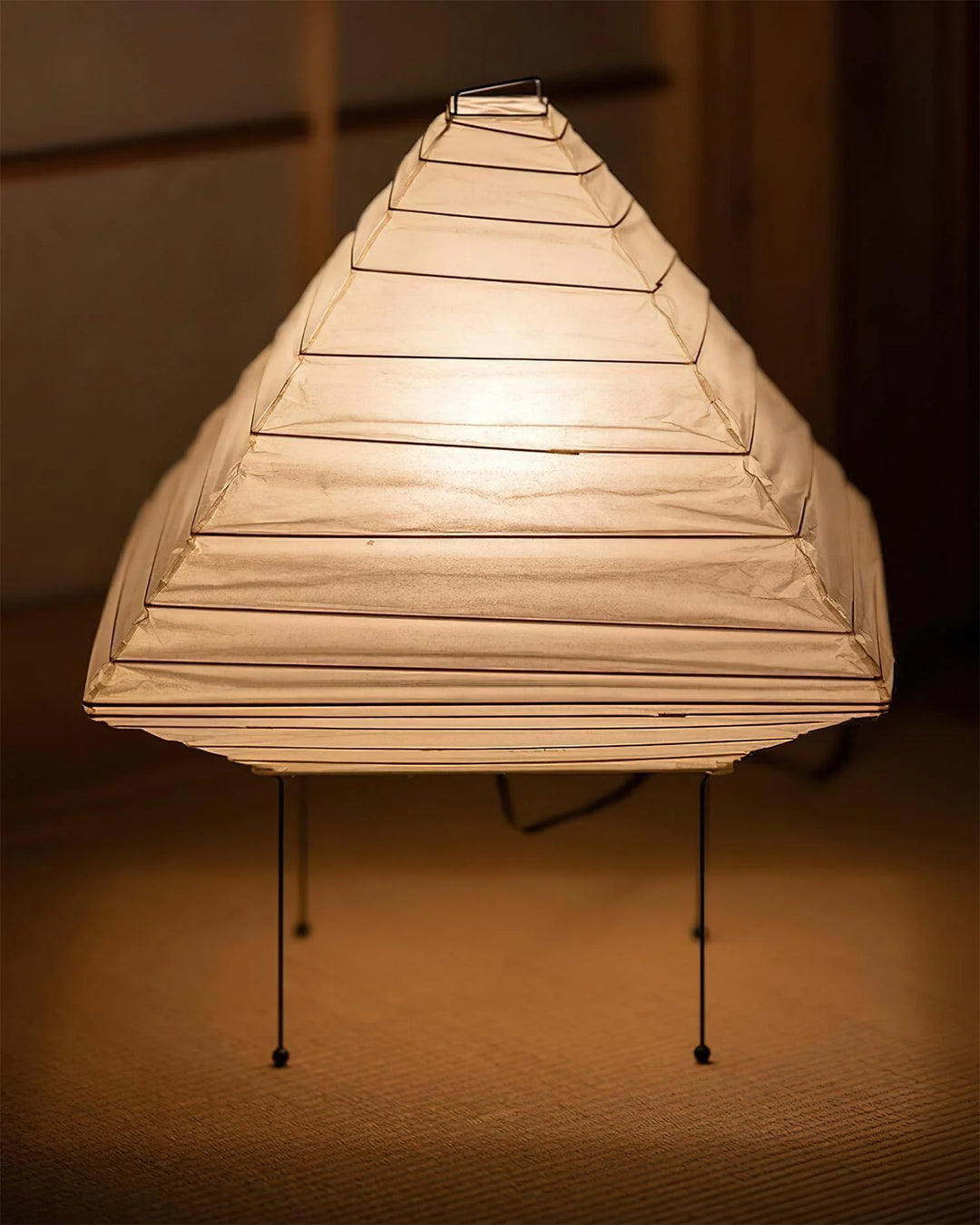 Akari_5X_Table_Lamp_4