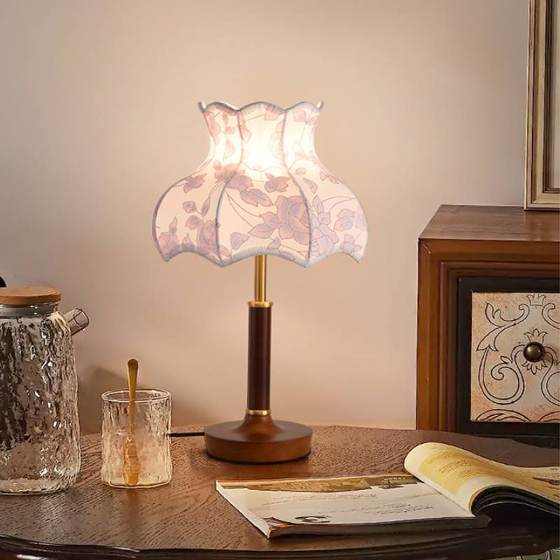 Amelia_Table_Lamp_08