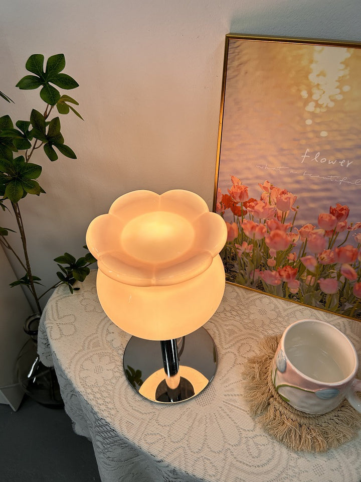 American Flower Table Lamp 15