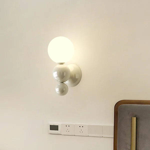 Amigo_Wall_Lamp_2