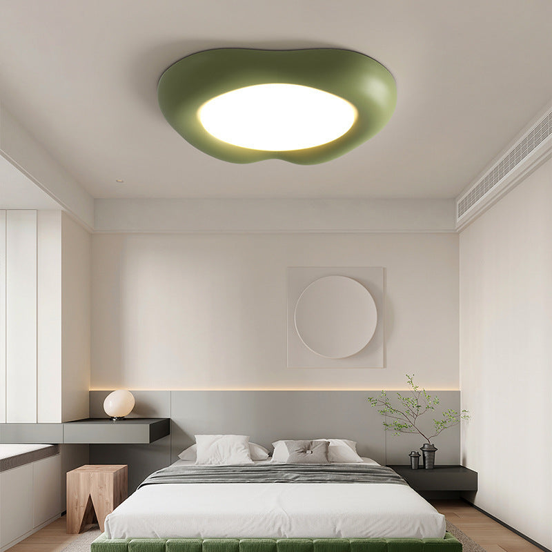 Apple_Shaped_Ceiling_Lamp_06