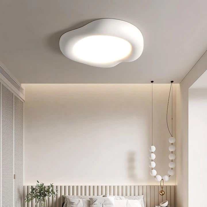 Apple_Shaped_Ceiling_Lamp_07