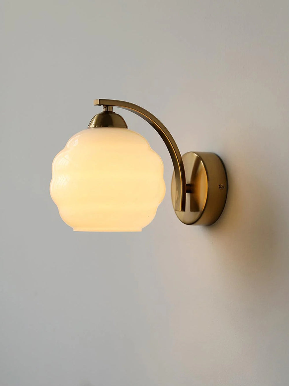 Art_Retro_Cream_Wall_Lamp_2