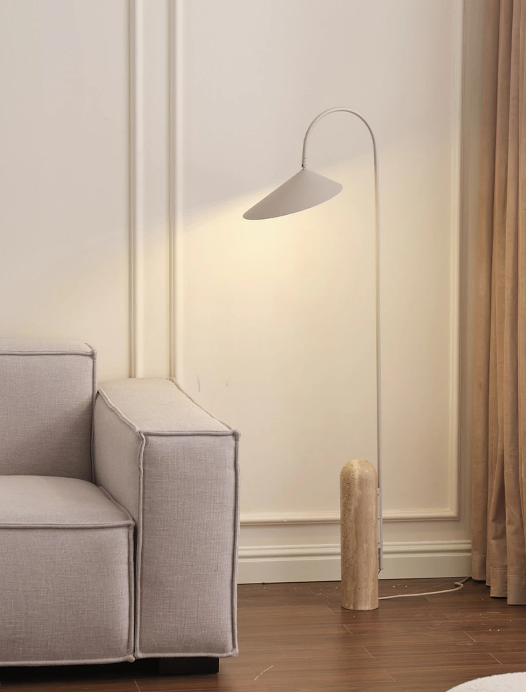 Arum Floor Lamp