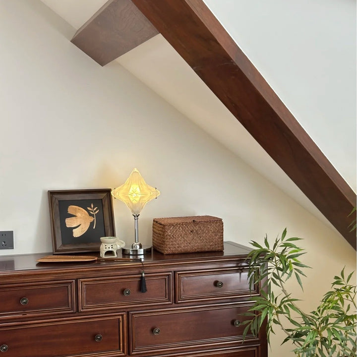 Astra_Star_Table_Lamp_04