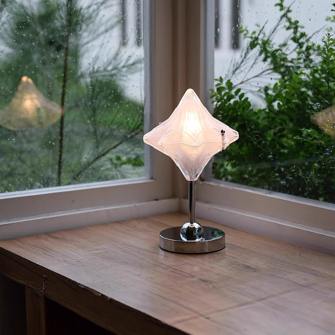 Astra_Star_Table_Lamp_10