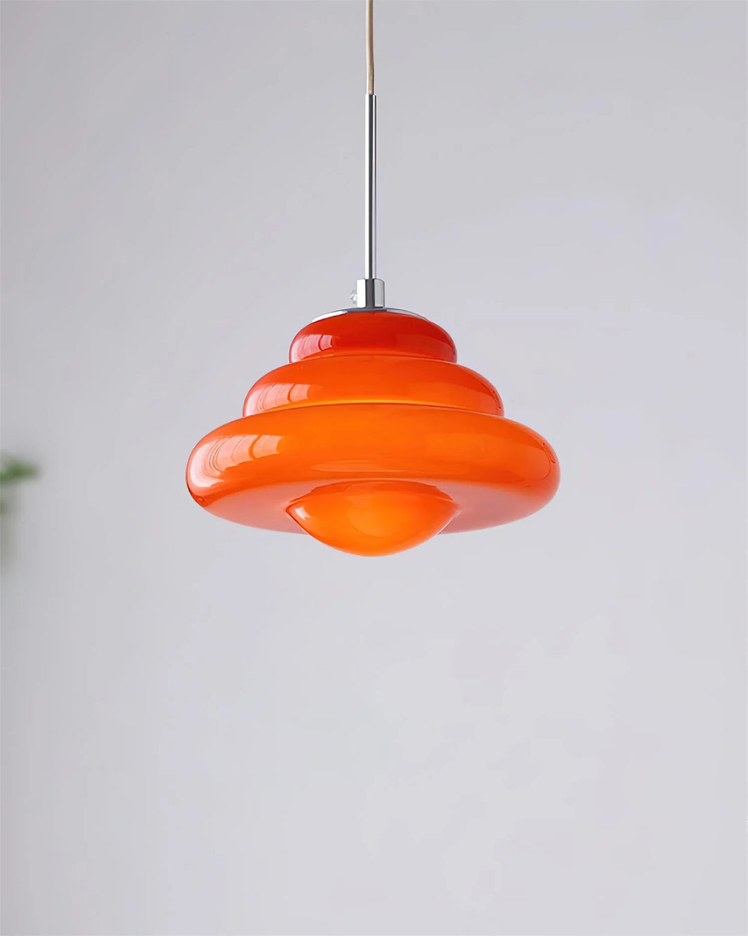 Bauhaus_Conch_Pendant_Lamp_16