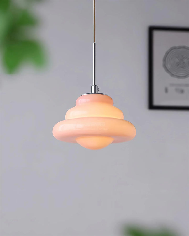 Bauhaus_Conch_Pendant_Lamp_3