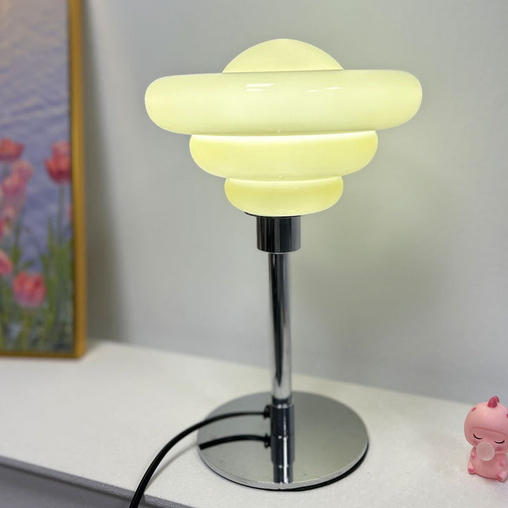 Bauhaus Conch Table Lamp-5