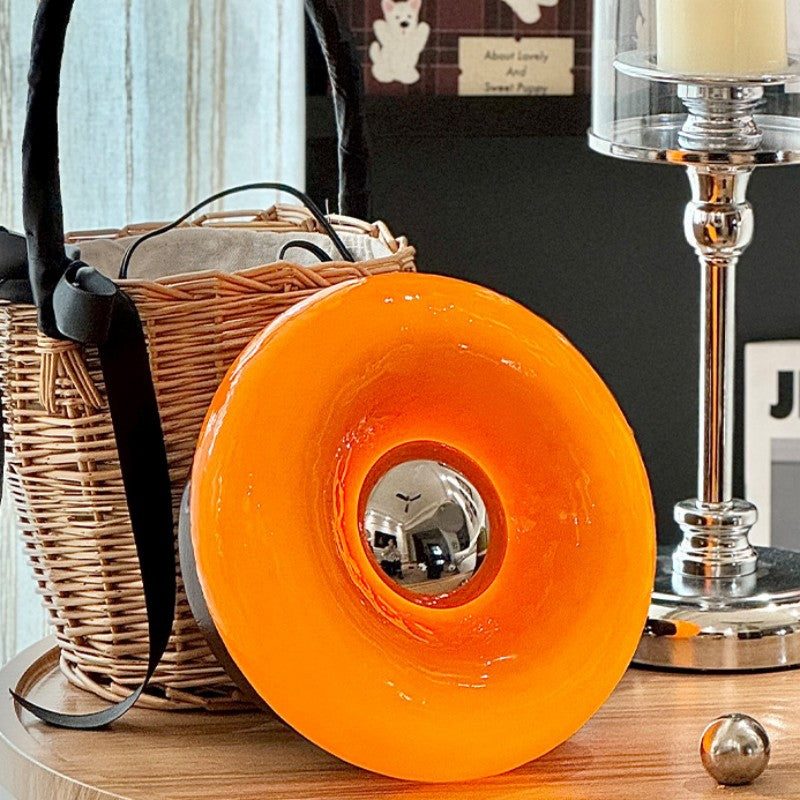 Bauhaus_Donut_Table_Lamp_7