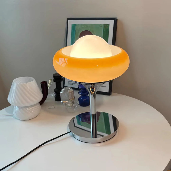 Lampe de table tarte aux œufs Bauhaus