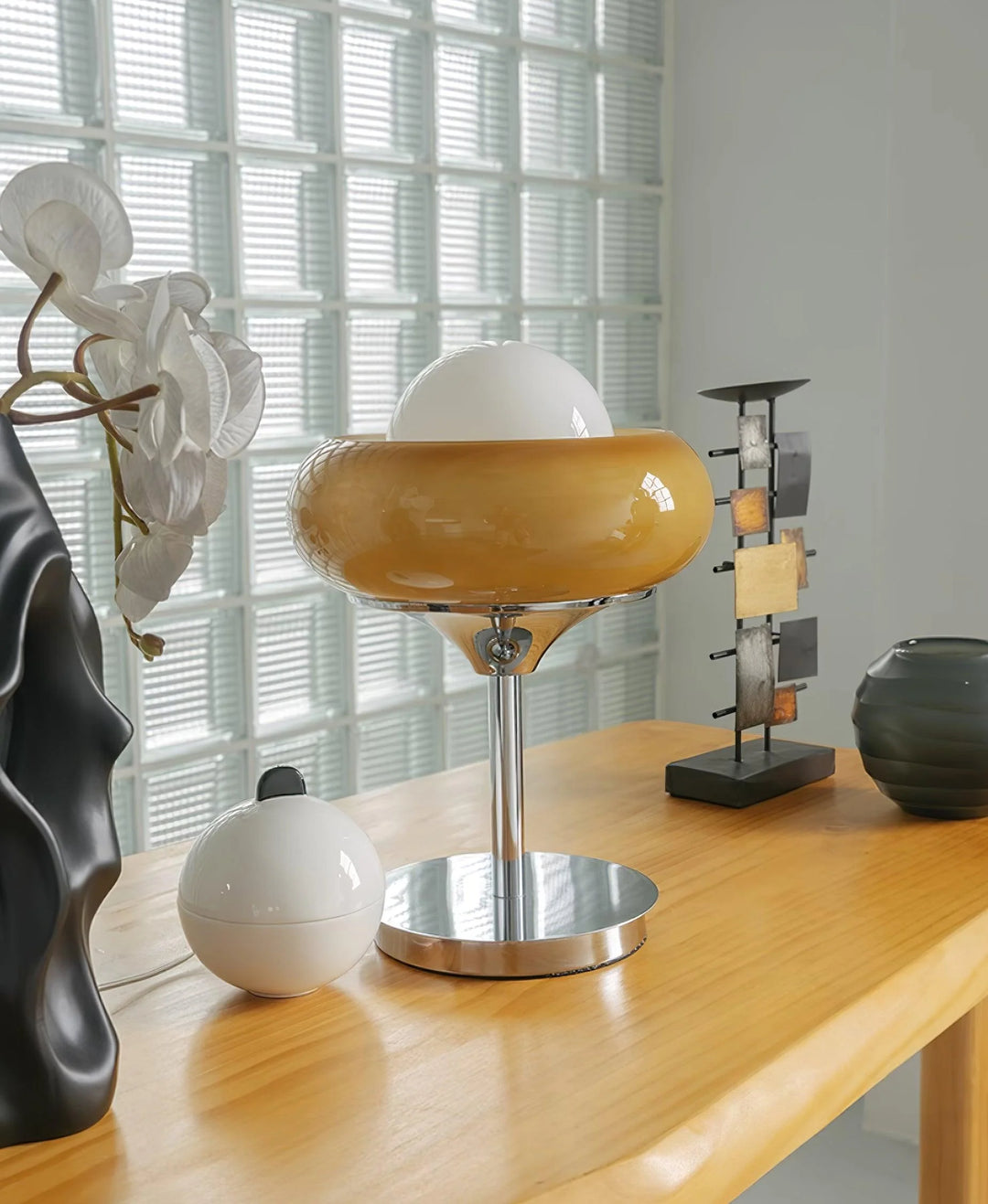 Bauhaus Egg Tart Table Lamp