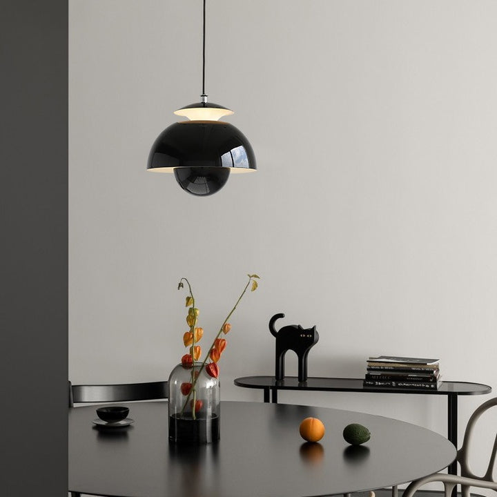 Bauhaus_Flower_Pendant_Lamp_2