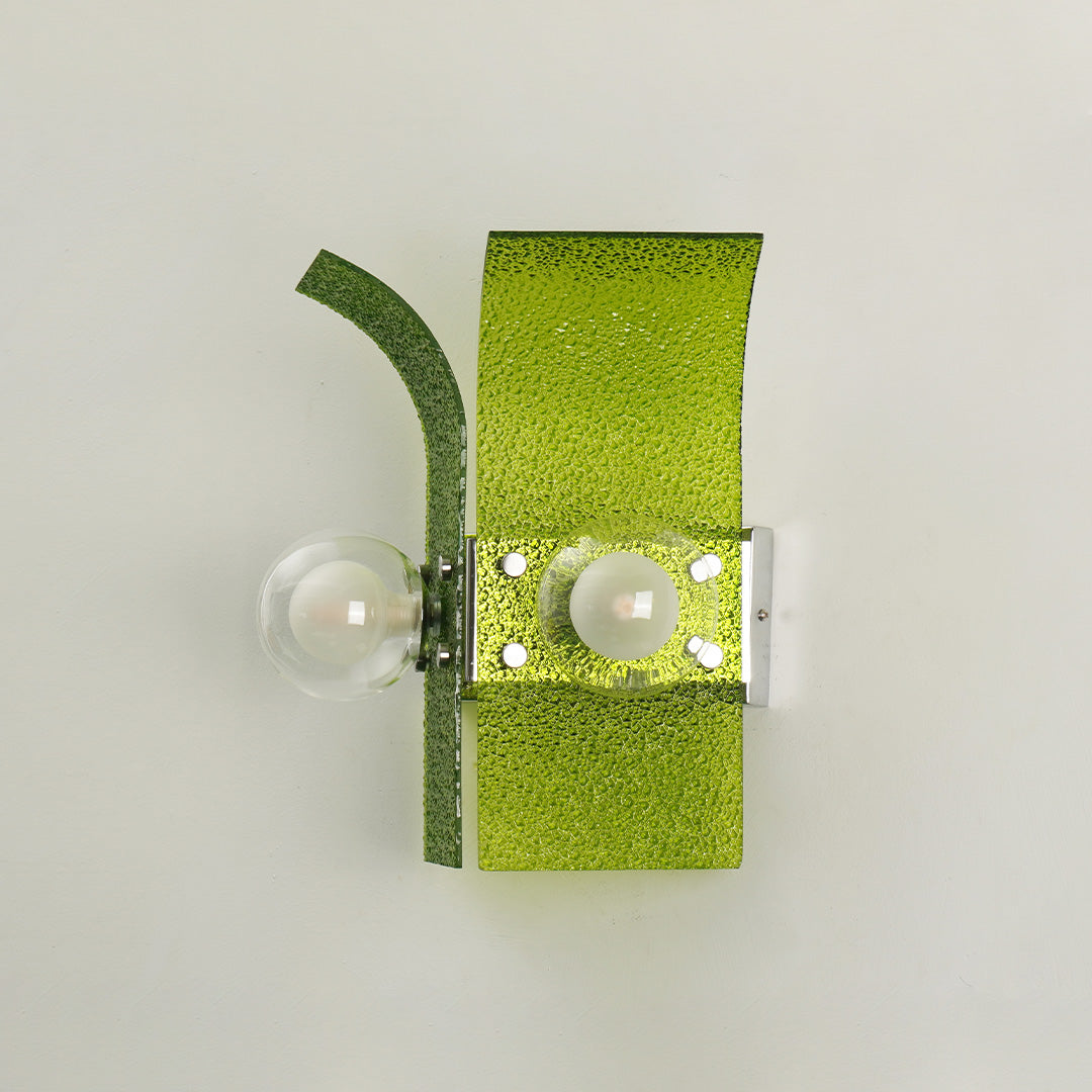 Bauhaus_Glass_Wall_Lamp_A_2