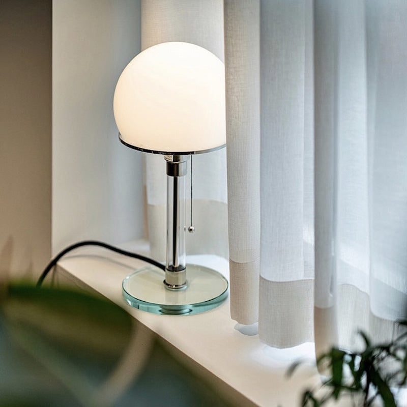 Bauhaus_Global_Table_Lamp_11