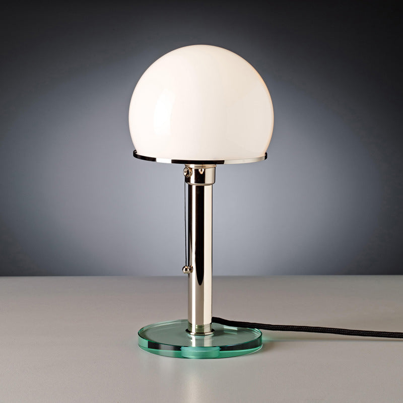 Bauhaus_Global_Table_Lamp_2