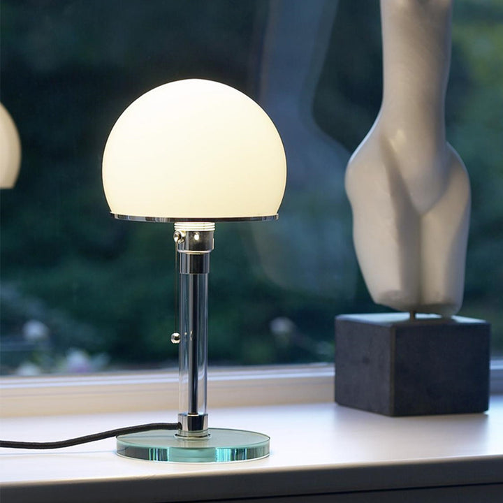 Bauhaus_Global_Table_Lamp_3