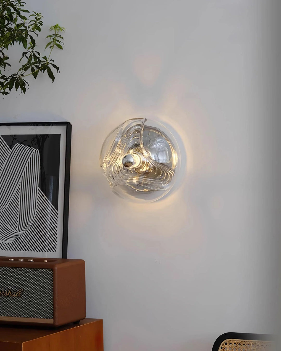 Bauhaus_Wavy_Wall_Lamp_13