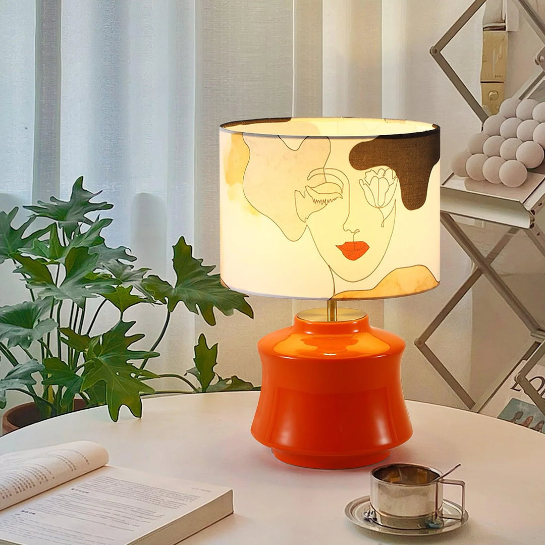 Beauty People Table Lamp