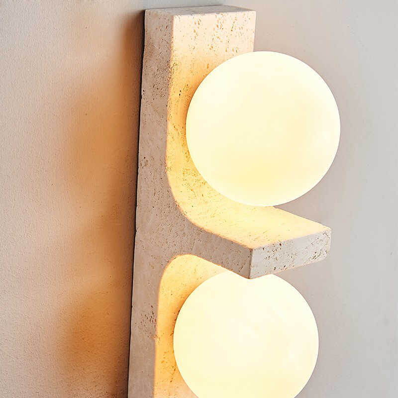 Birae_Alabaster_Wall_Lamp_04