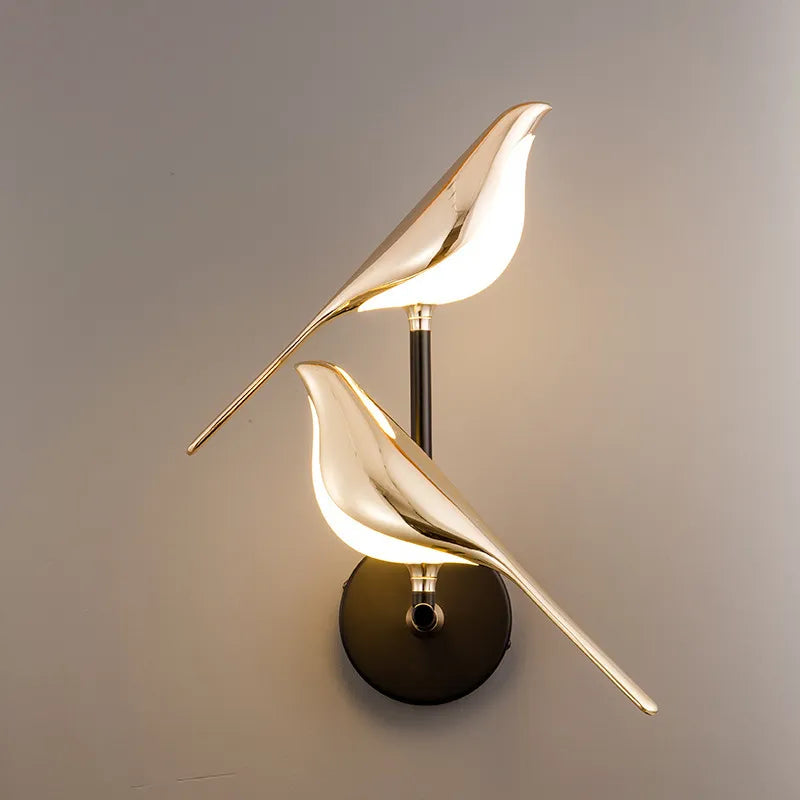 Bird wall lamp in the livingroom