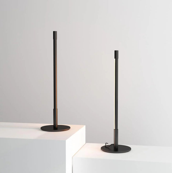 BlBlack Linear Bedside Table Lamp-3