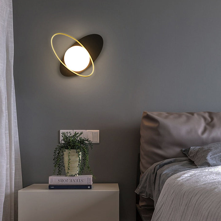 Bony_Wall_Lamp_02