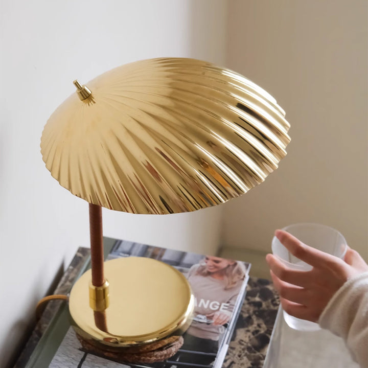 Brass Shell Table Lamp 4