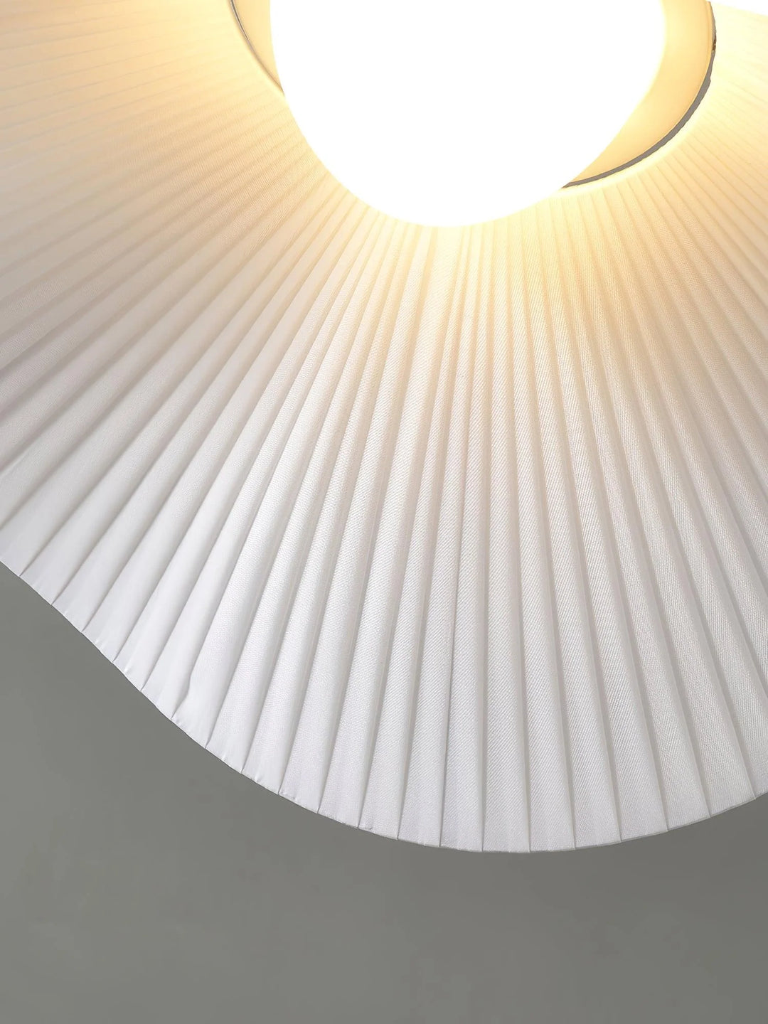 Brighting Wavy Pleated Ceiling Lamp