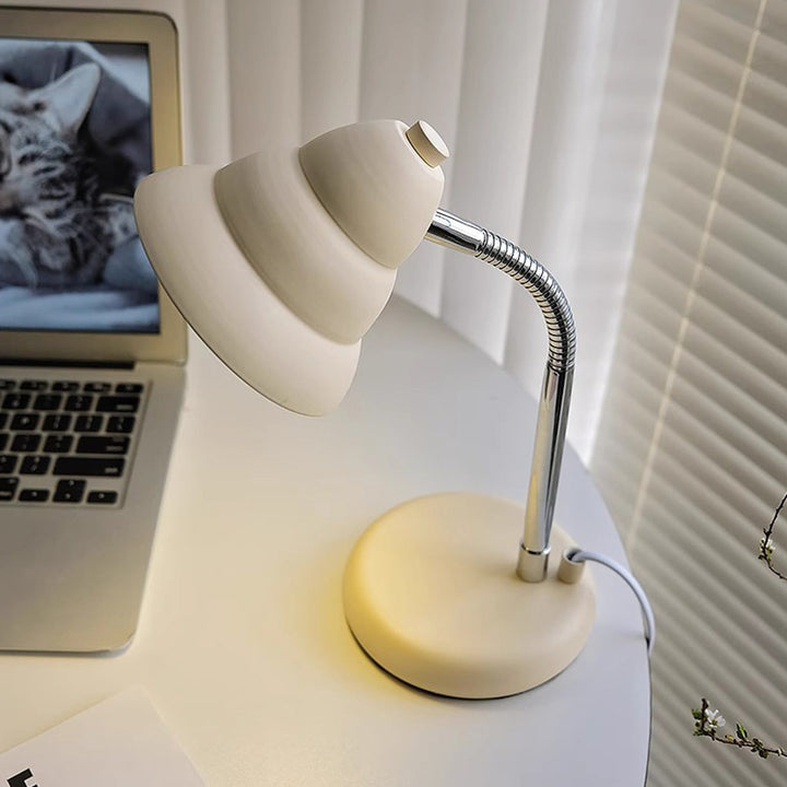 Butter Wind Conch  Table Lamp 5
