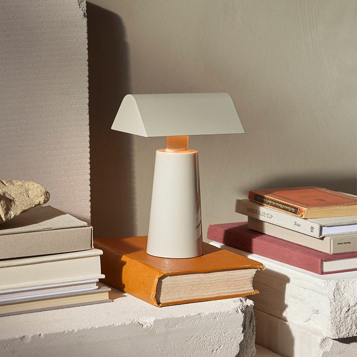 Caret_MF1_Table_Lamp_9