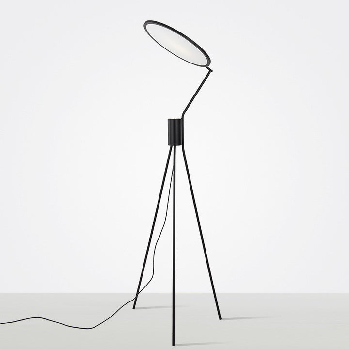 Celora_Floor_Lamp_02