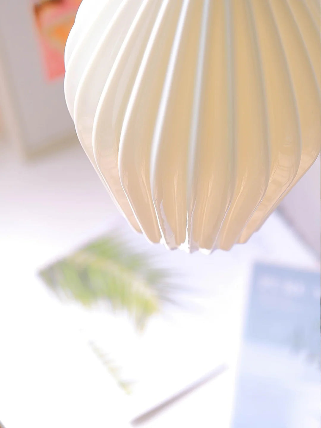 Ceramic_Ribbed_Pendant_light_22