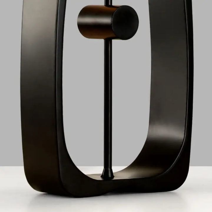 Classic_Black_Table_Lamp_A_3