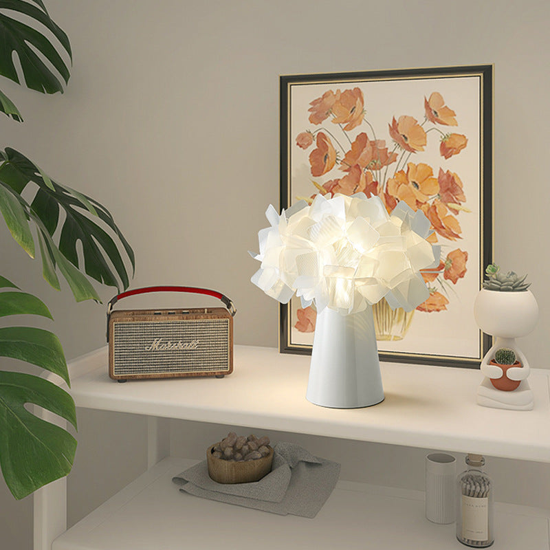 Clizia Flower Table Lamp 5