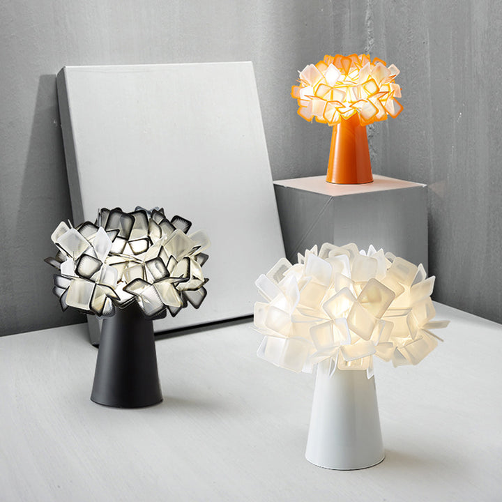 Clizia Flower Table Lamp 9