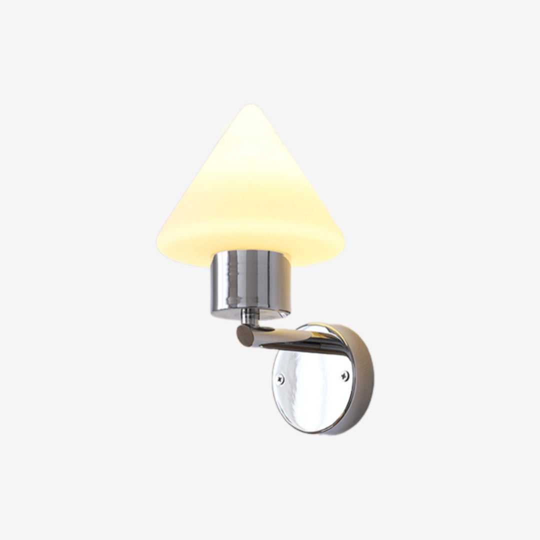 Cone-Shaped_Wall_Lamp_01