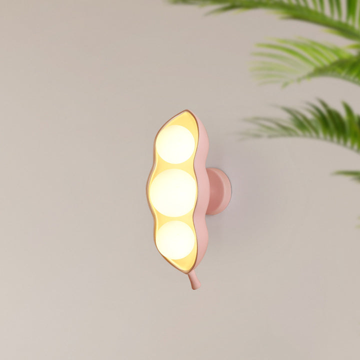 Cream Pea Wall Light 3