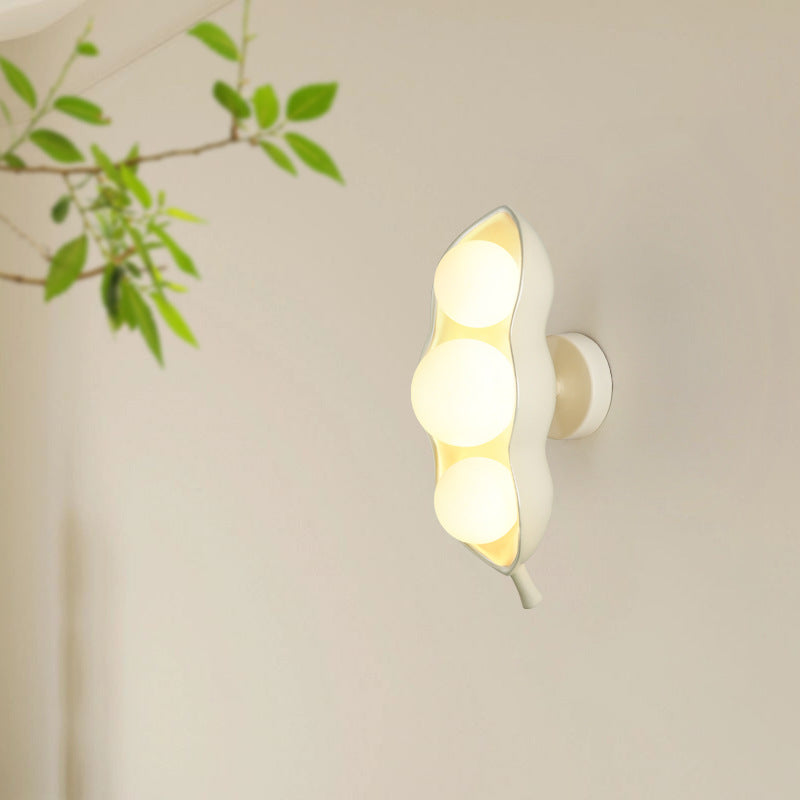 Cream Pea Wall Light 6