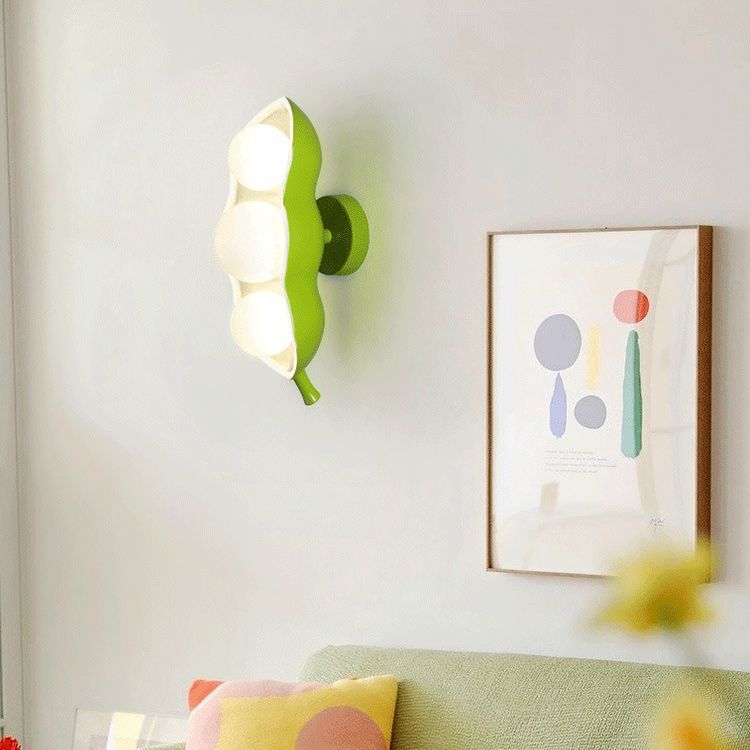 Cream Pea Wall Light 7