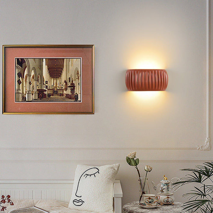 Cream_Pleated_Wall_Lamp_03